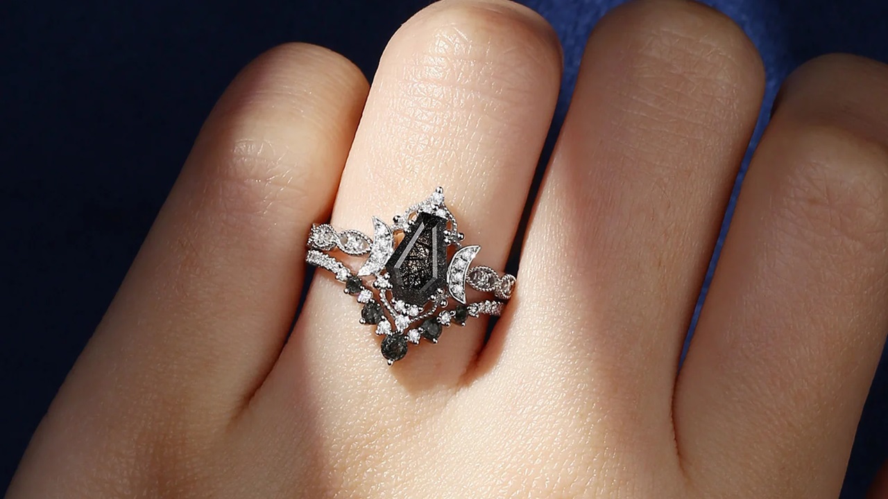 Coffin Engagement Rings by StarlandUS: More Than Just a Unique Cut